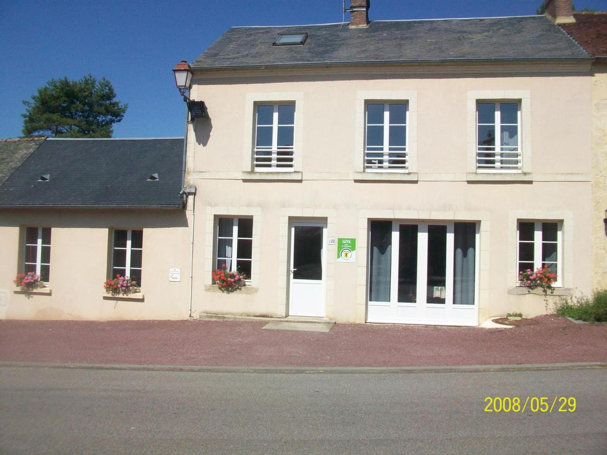 Maison Percheronne Spacieuse Avec Billard, Babyfoot, Et Jardin Clos, Animaux Bienvenus ! - Fr-1-497-65 La Mesniere Buitenkant foto